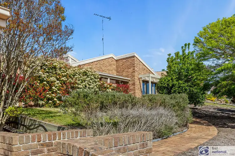 6 Merriman Drive