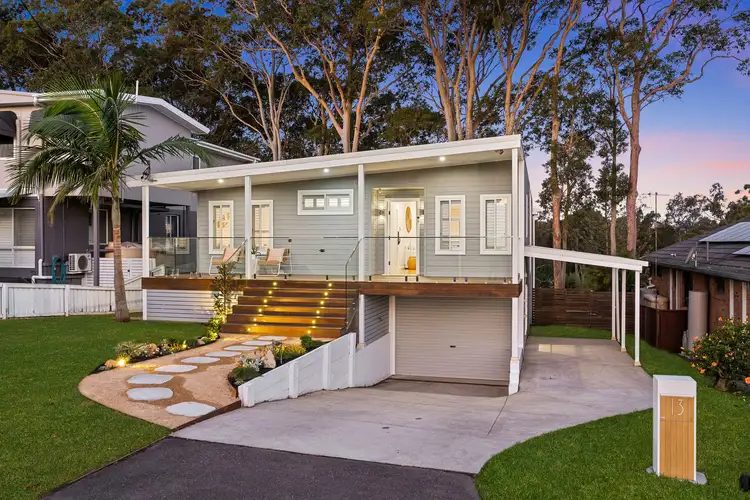 13 Grevillea Crescent