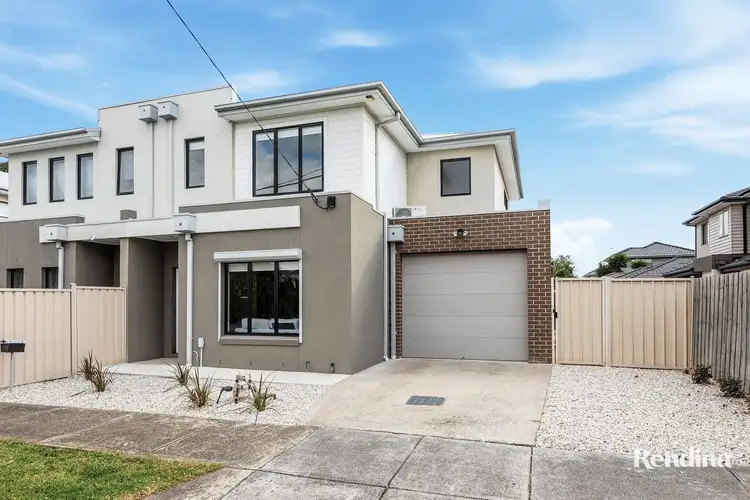 32A Castley Crescent