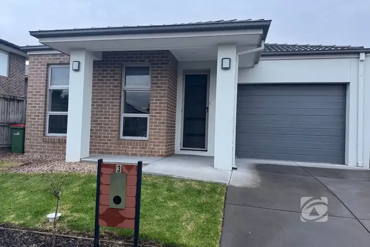 3 Shelley Street