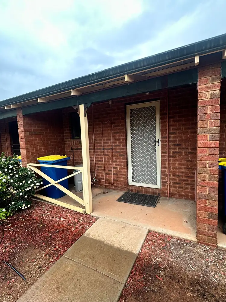11 Piesse Street