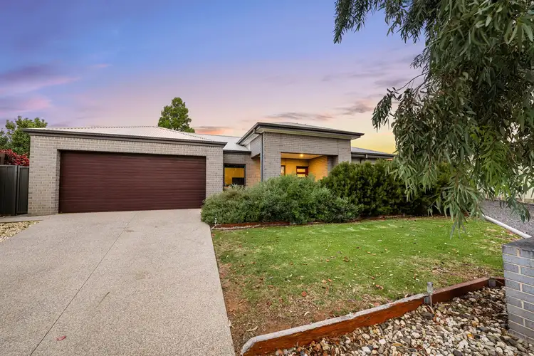 3 Eaton Court