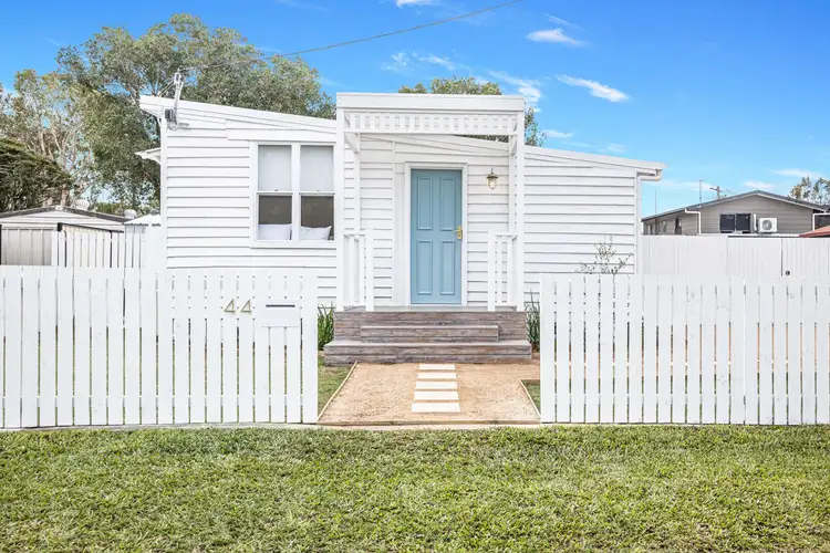 44 Ranald Avenue