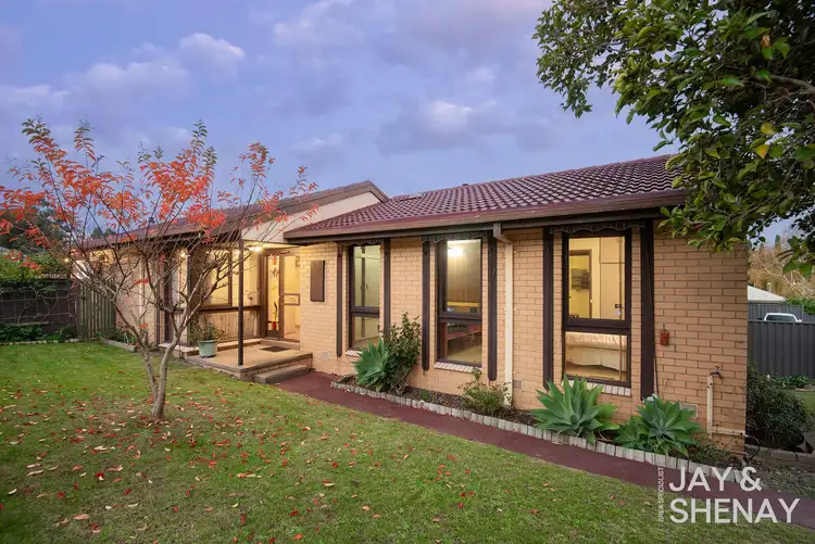 7 Amalfi Drive