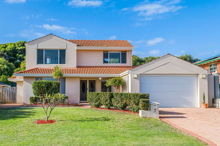 7 Parkstone Retreat