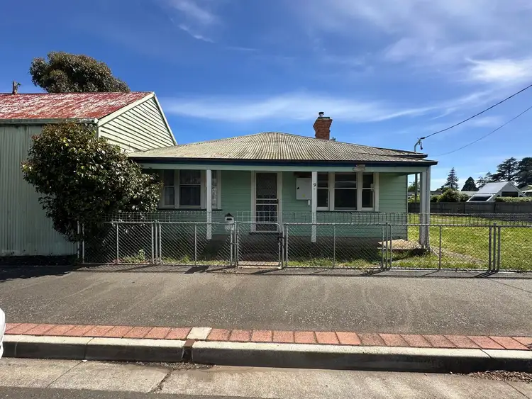 9 Lyall Street