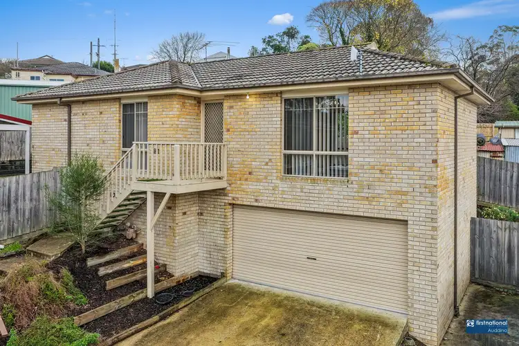 11 Lower Gordon Street