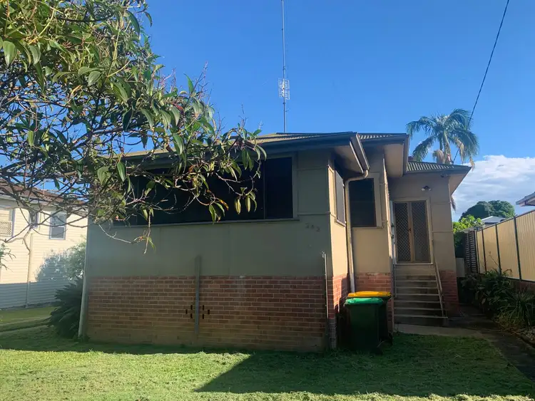 203 Dobie Street