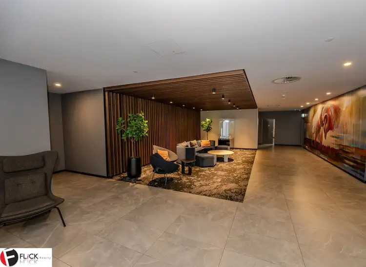 63 Adelaide Terrace