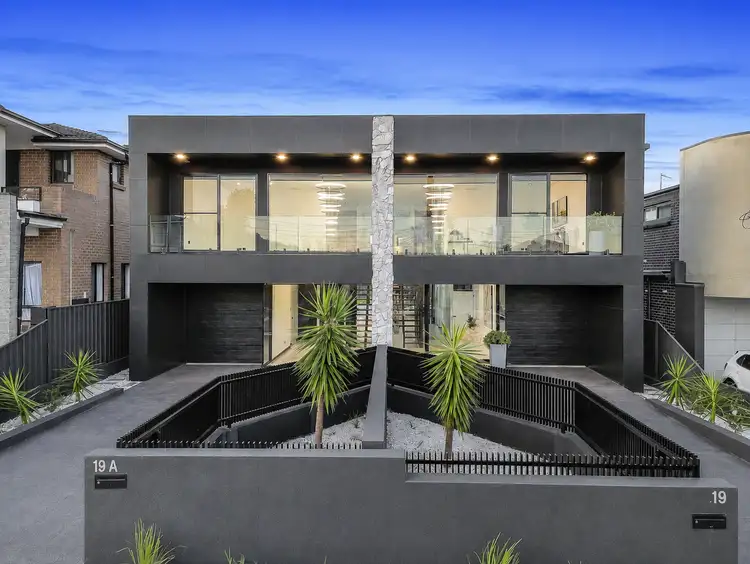 19A Crossland Street