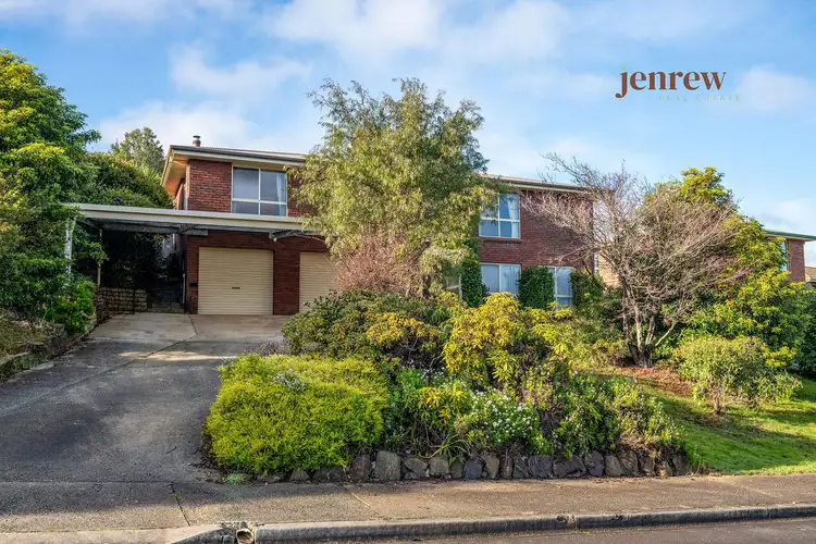 10 Heather Crescent