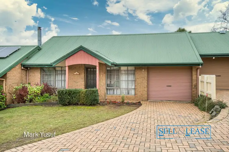 11 Westlands Road