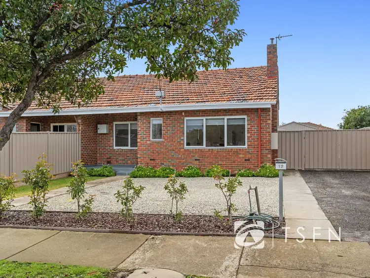 12 Churchill Avenue