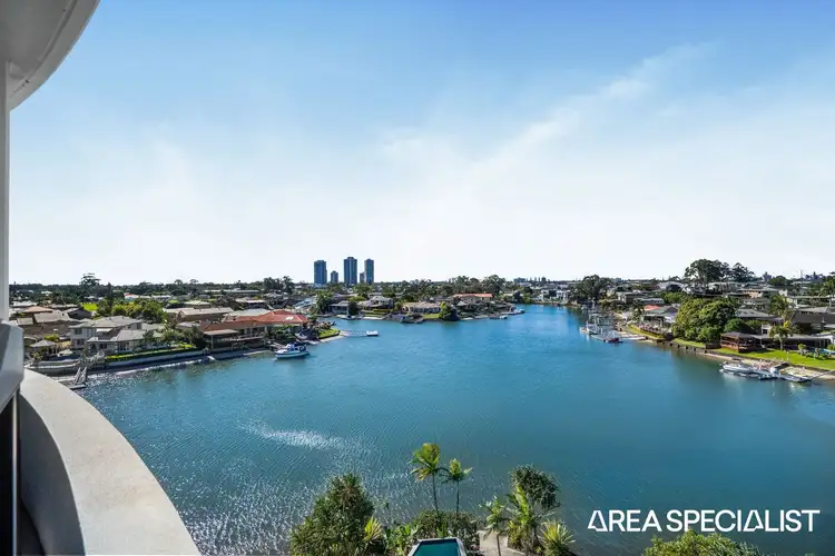 5 Harbour Side Court