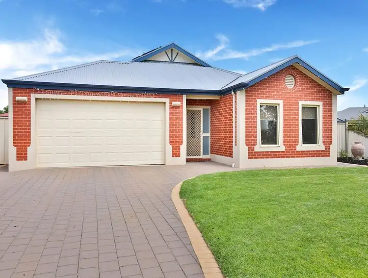 4 Suffolk Drive