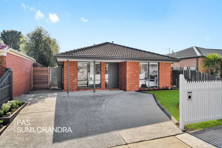3 Bellbrae Crescent