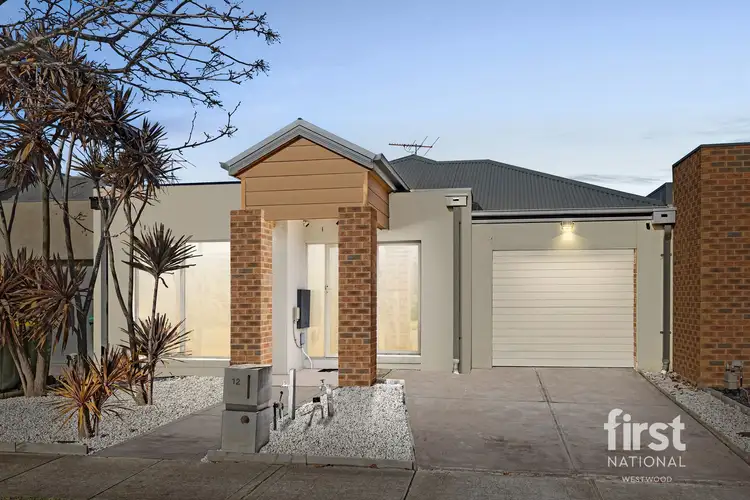 12 Fawkner Road