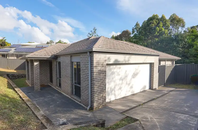 15B Earls Court