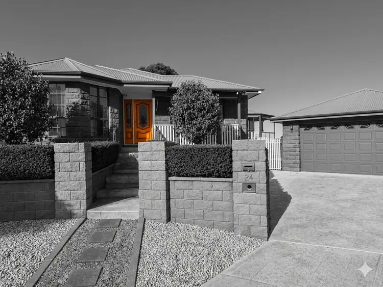 24 Dadswell Court