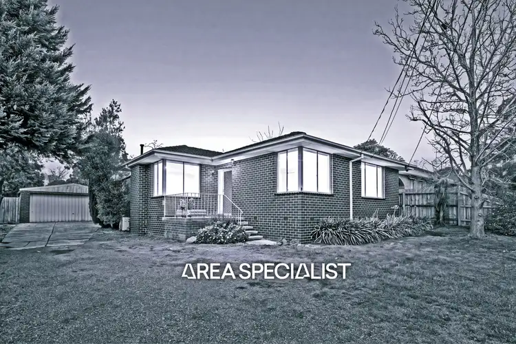 9 Enfield Drive