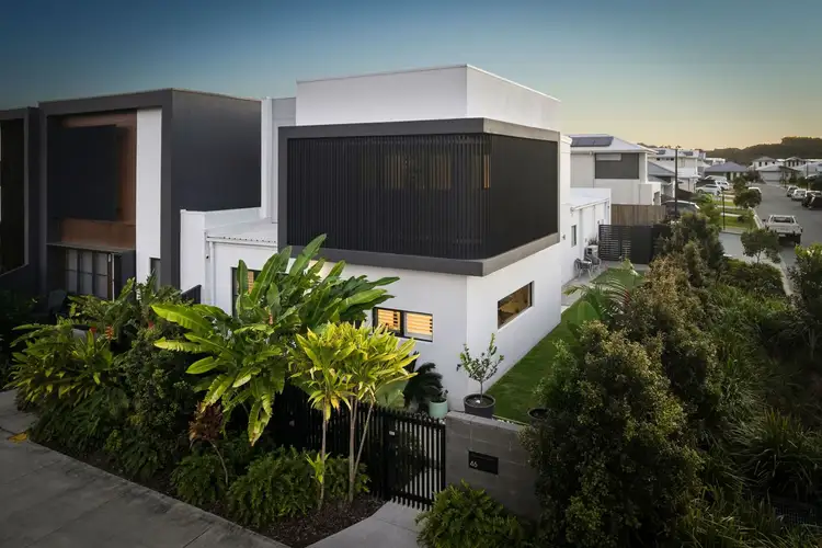 46 Vantage Way