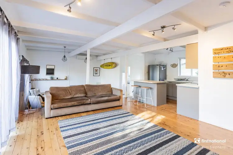 11 Yoolarai Crescent