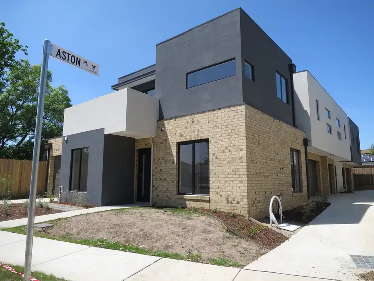 2 Aston Place