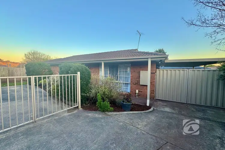 57 Amber Crescent