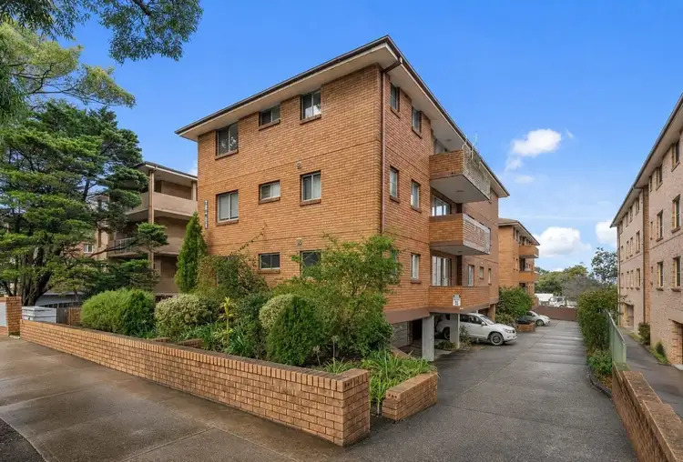 15 Victoria Avenue