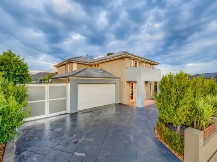 42 Rose Grange Boulevard, Tarneit VIC 3029