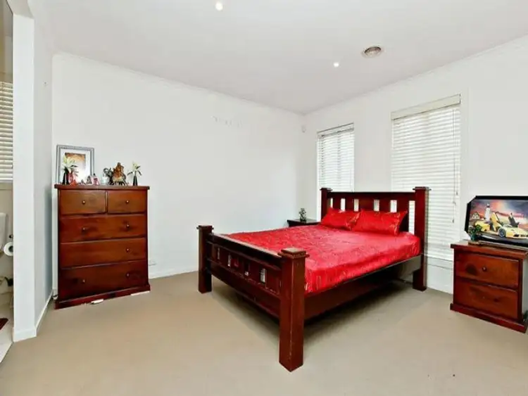 Second view of Homely house listing, 10 Adavale Amble, Tarneit VIC 3029