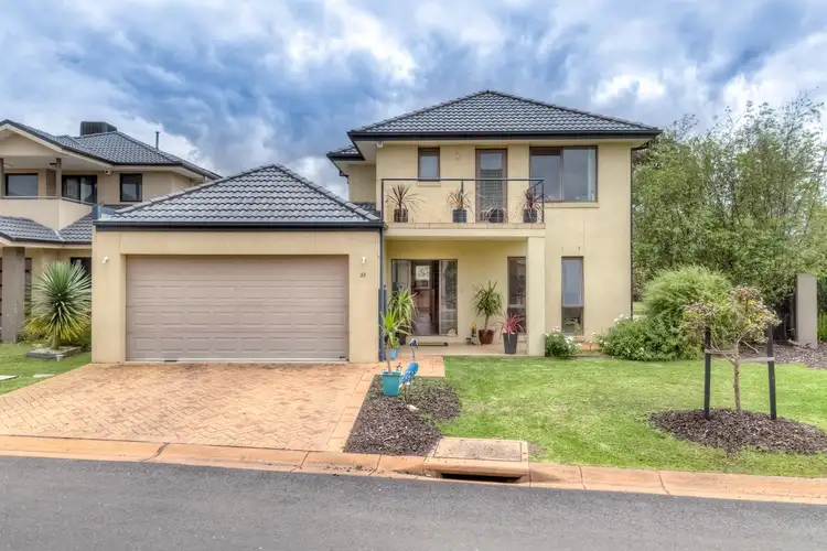 32/1 Greg Norman Drive, Sanctuary Lakes VIC 3030