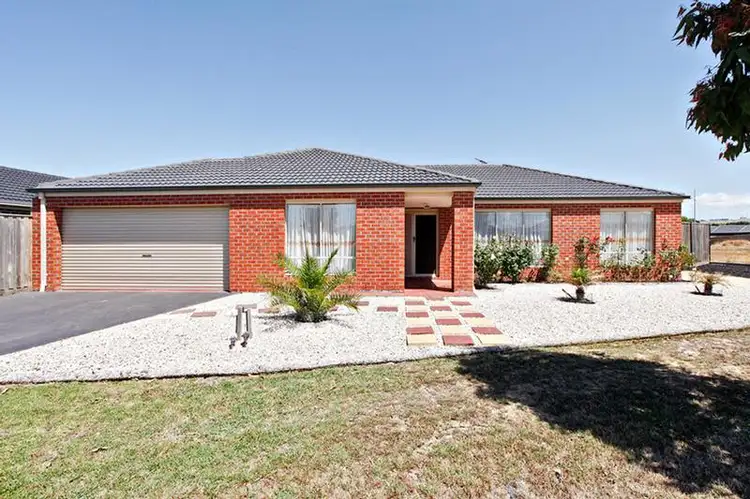 4 Warren Avenue, Wallan VIC 3756