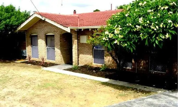 20 Nanovich Avenue, Girrawheen WA 6064
