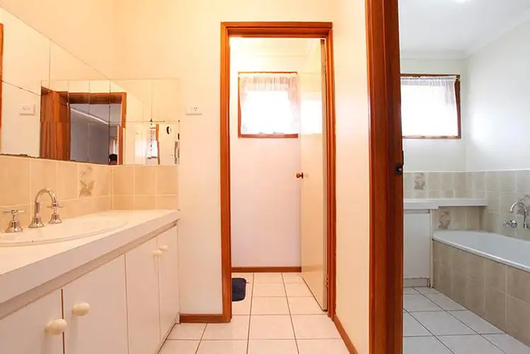 Fifth view of Homely house listing, 38 Courtenay Avenue, Cranbourne North VIC 3977