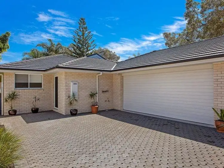 5A Rolls Avenue, Toowoon Bay NSW 2261