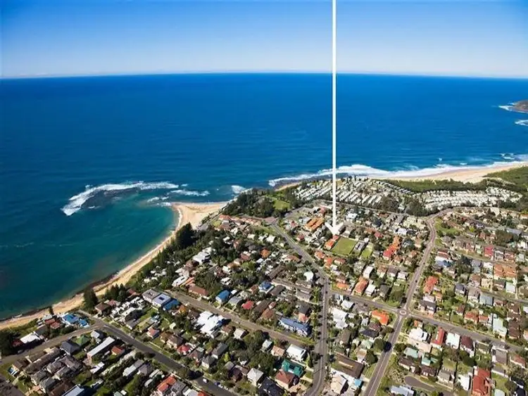 Third view of Homely villa listing, 2/127 Elsiemer Street, Toowoon Bay NSW 2261