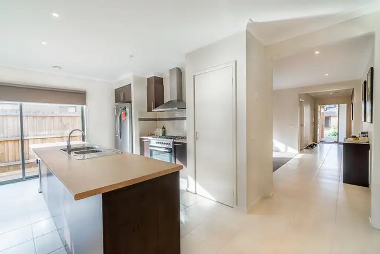 Fifth view of Homely house listing, 14 Greenleaf Circuit, Tarneit VIC 3029