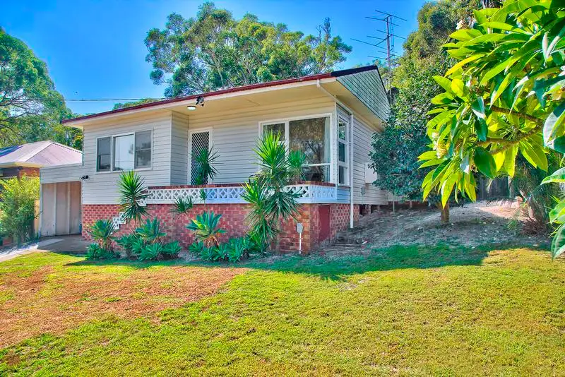 Main view of Homely house listing, 4 Rickard Street, Bateau Bay NSW 2261