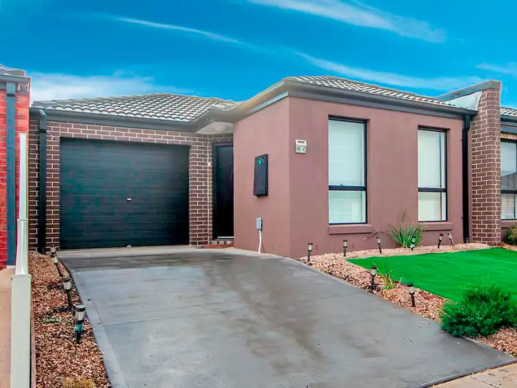 11A Canary Close, Truganina VIC 3029