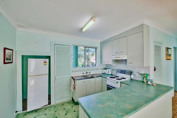 Fifth view of Homely house listing, 116 Lakedge Avenue, Berkeley Vale NSW 2261