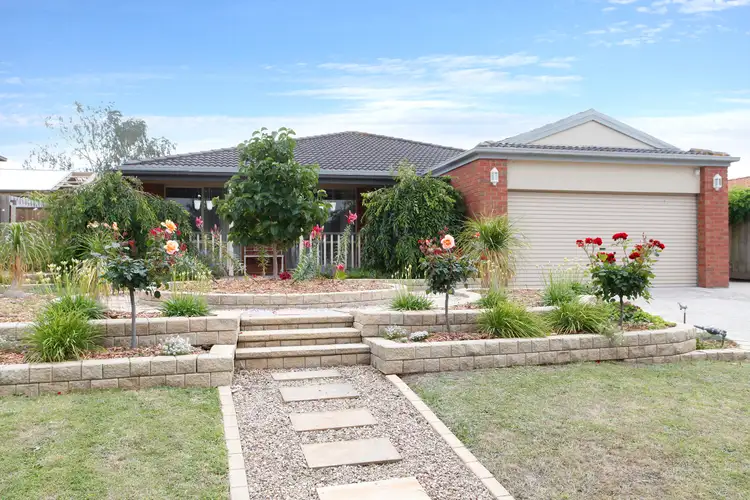 44 Robinswood Parade, Narre Warren South VIC 3805