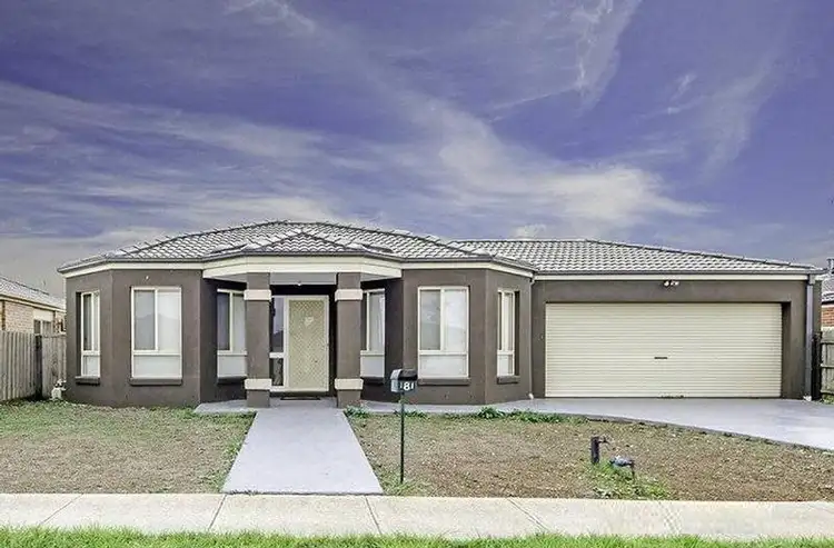 8 Fetlock Drive, Truganina VIC 3029
