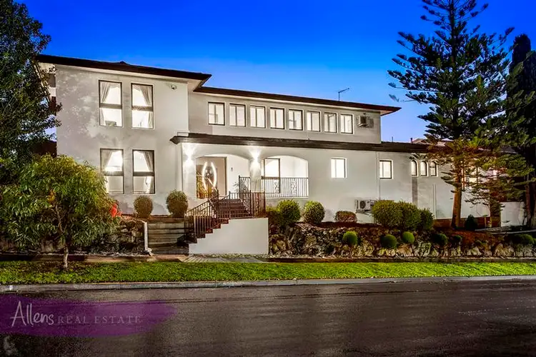 Main view of Homely house listing, 33 Bilby Street, Templestowe Lower VIC 3107