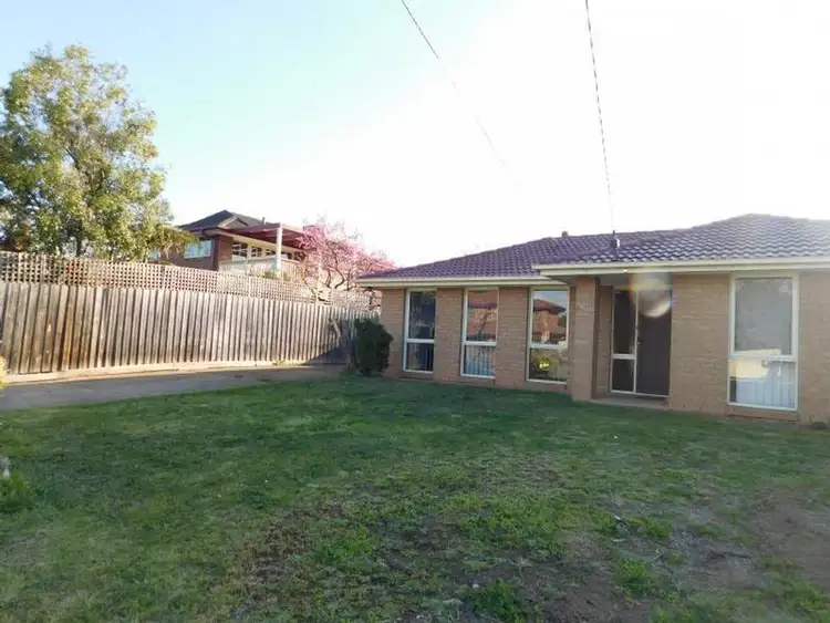 18 Blind Creek Lane, Wantirna South VIC 3152