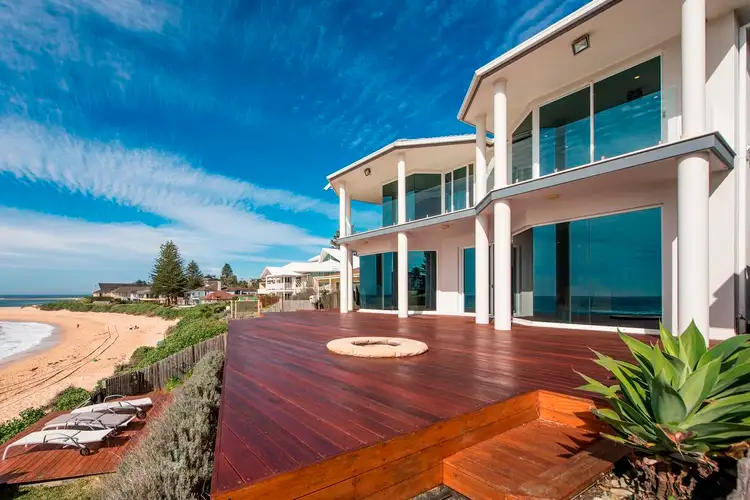 10 Werrina Parade, Blue Bay NSW 2261