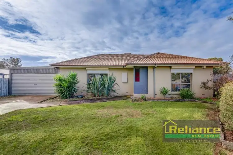 3 Iain Court, Kurunjang VIC 3337