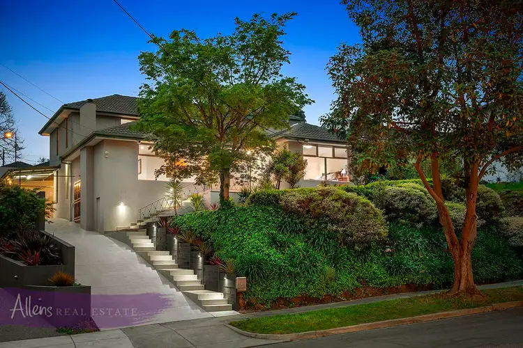 31 Soderlund Drive, Doncaster VIC 3108