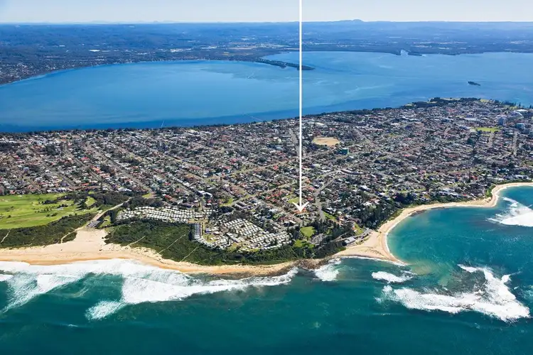 Second view of Homely townhouse listing, 2/138-140 Stella Street, Toowoon Bay NSW 2261
