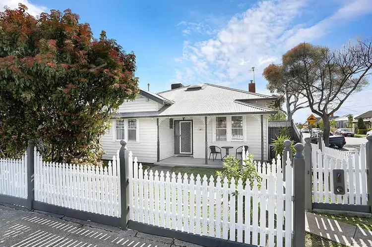 43 Hampshire Road, Sunshine VIC 3020